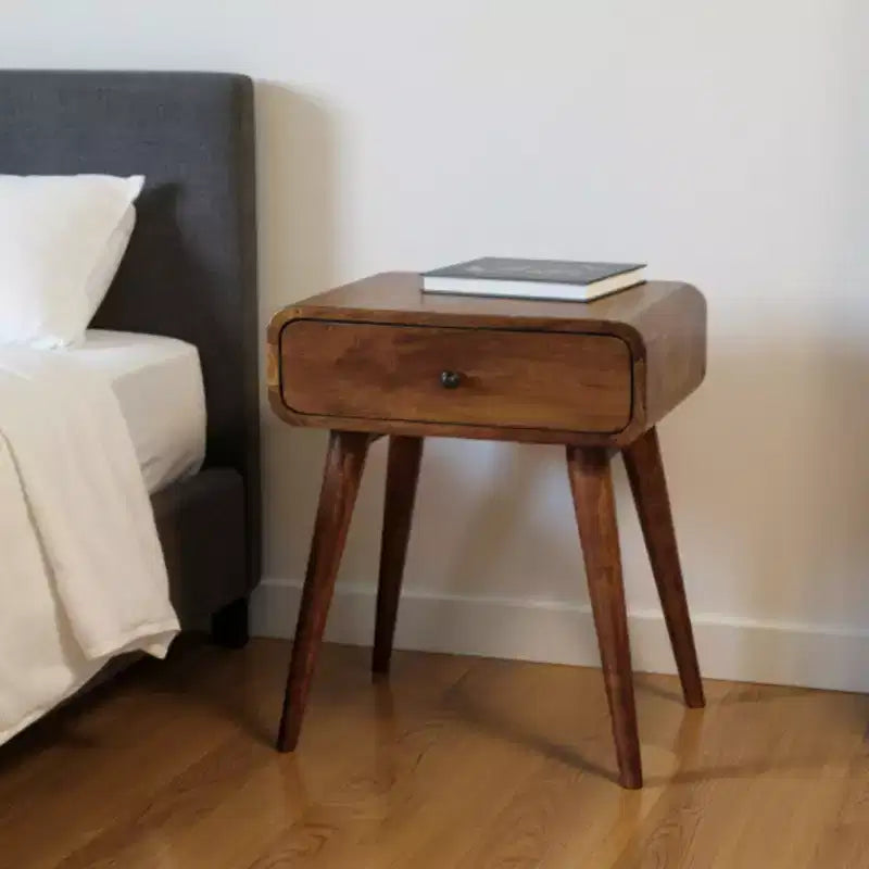 Comodino con cassetto in legno massello – 56 cm