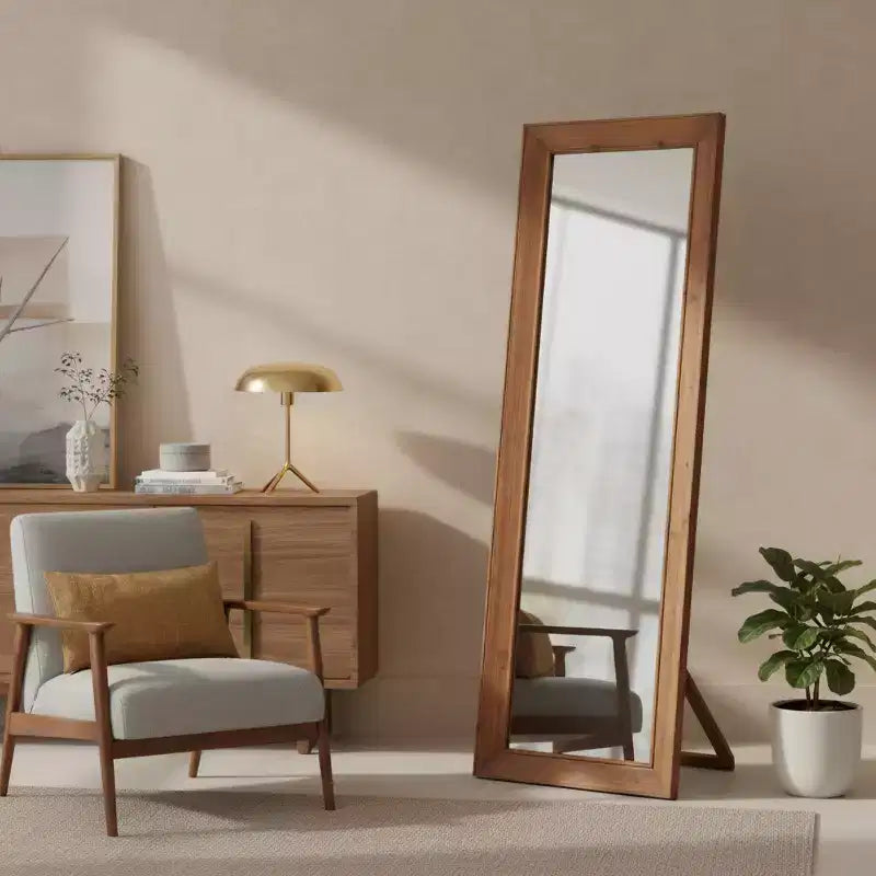 Specchio a figura intera da appoggio con cornice e supporto in legno