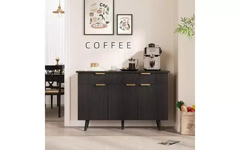 Credenza a buffet da 47" con ante scanalate e cassetti – Nero